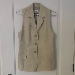 Babaton Aritzia Vest